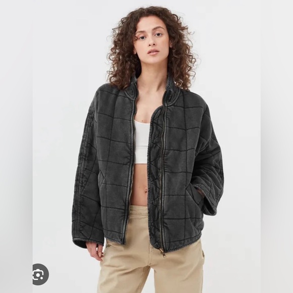 Free People Jackets & Blazers - Free People’s Dolman Quilted Jacket Size M